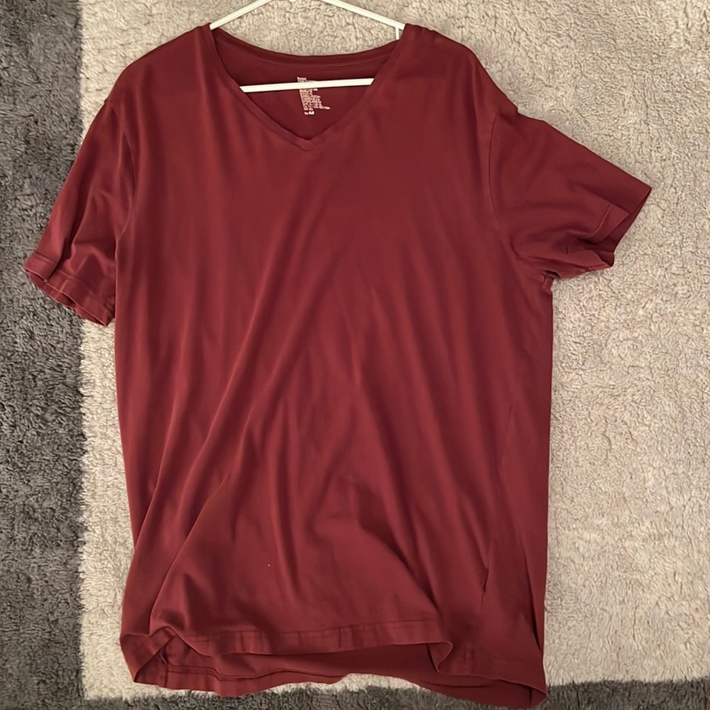 H&M Men’s v neck t shirt